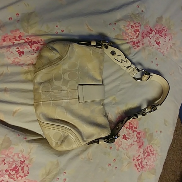 Purse - Picture 3 of 3